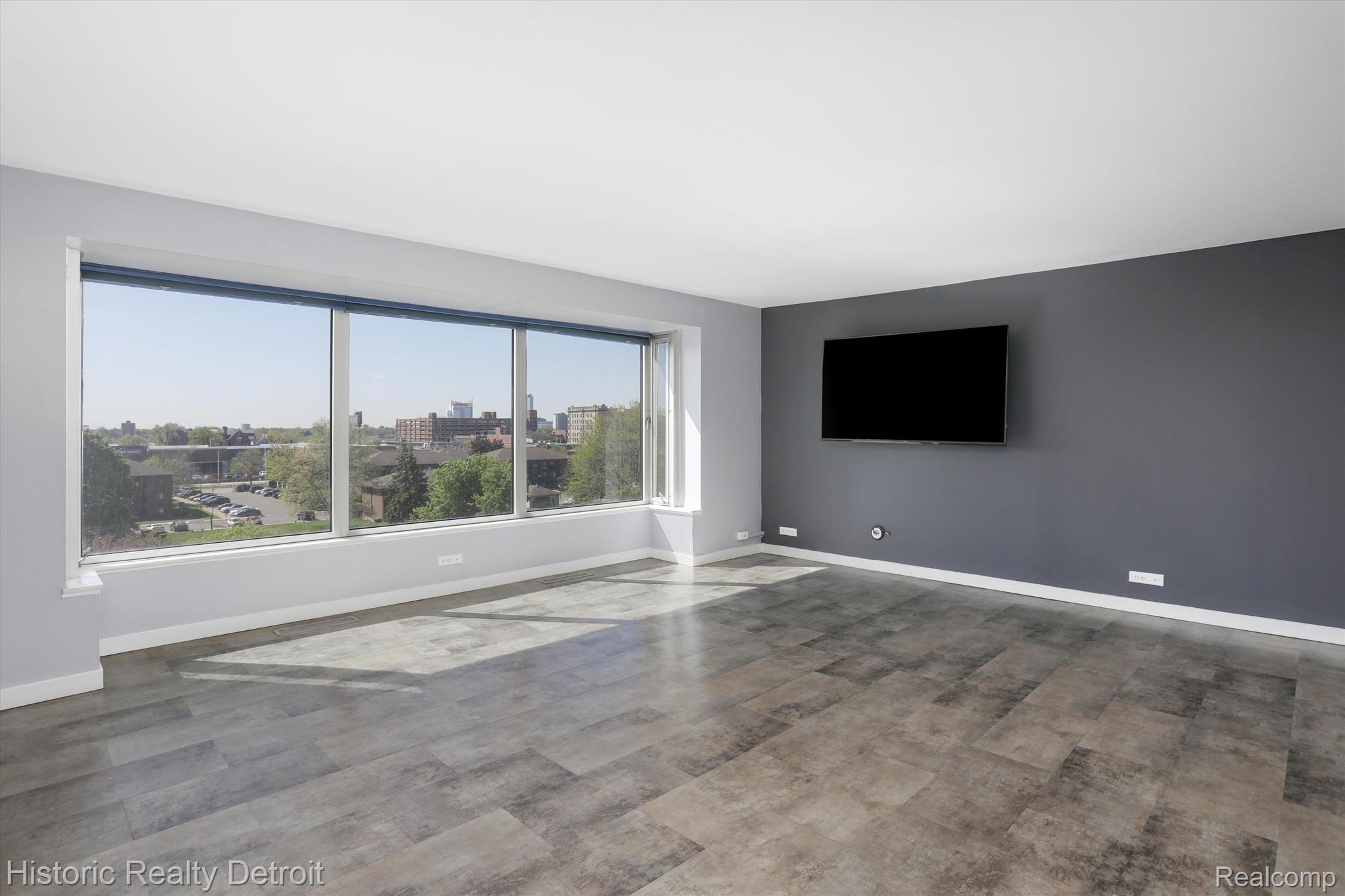 1300 E LAFAYETTE Street 305