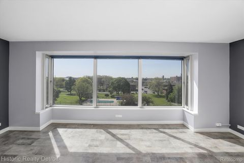 1300 E LAFAYETTE Street 305 Detroit City MI 48207