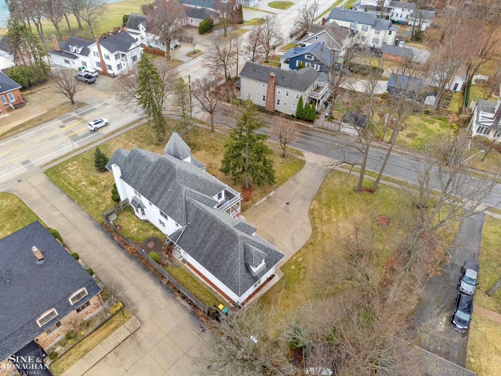 listing image 75
