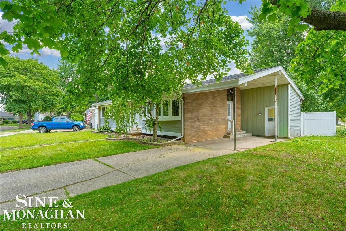 20312 Caniff Street