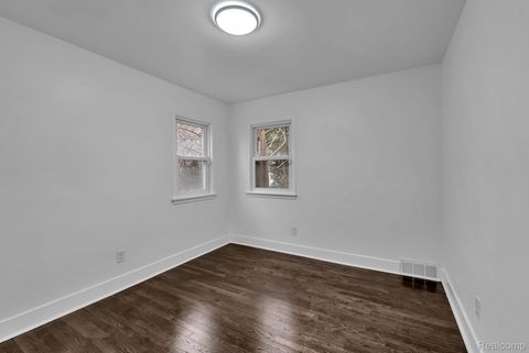 Tiny photo for 1550 Culver Avenue, Dearborn City, MI 48124 (MLS # 20261002596)