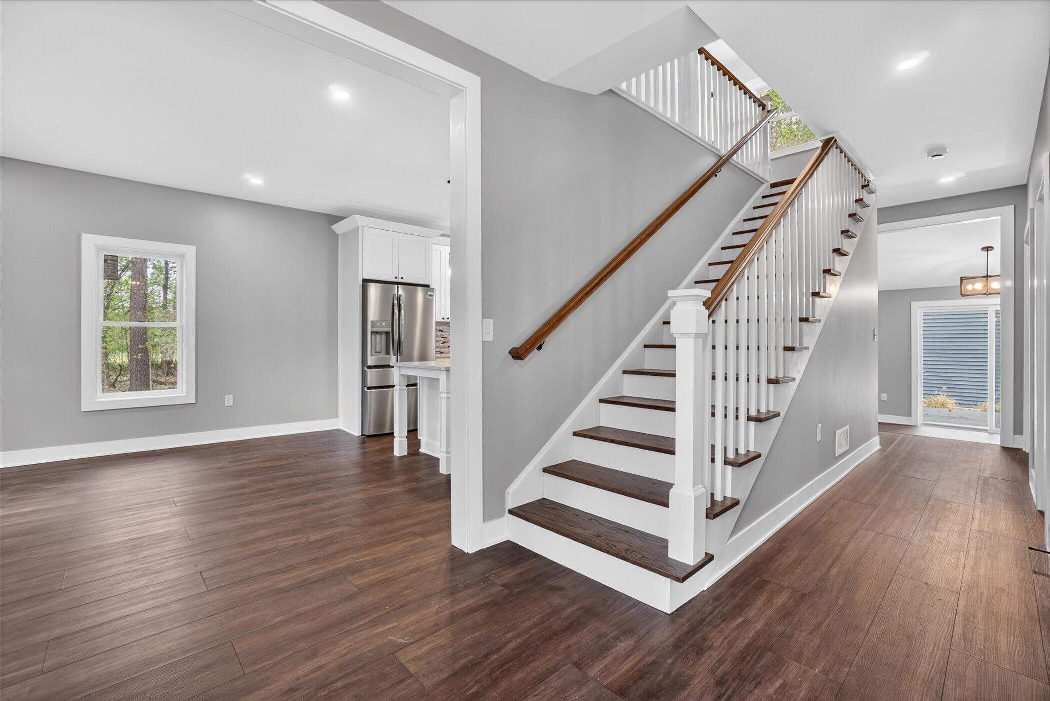 5581 E Main Street