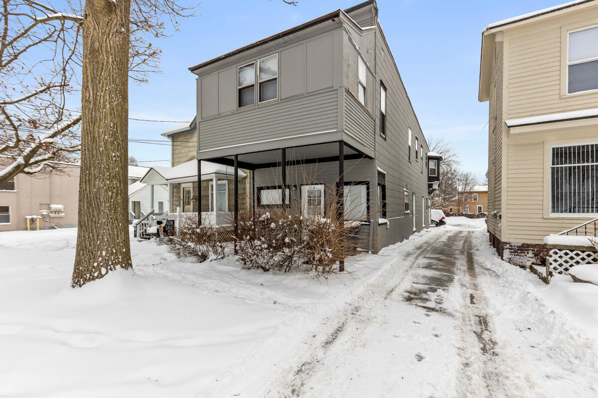 613-615 Davis Street