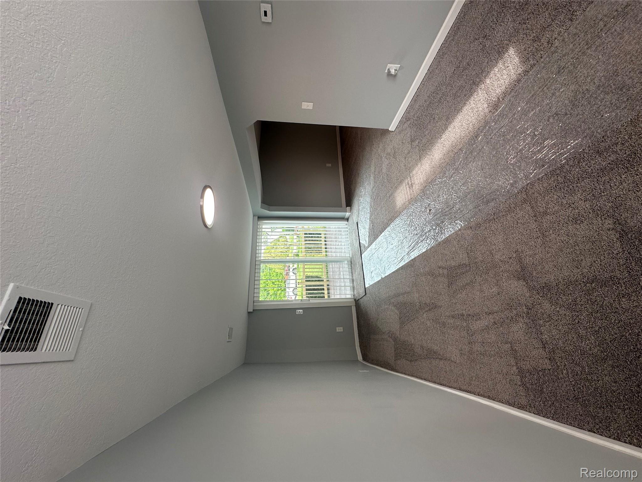 Riverview City, Michigan 48193, United States, 3 Bedrooms Bedrooms, ,2 BathroomsBathrooms,Residential,Active,220063