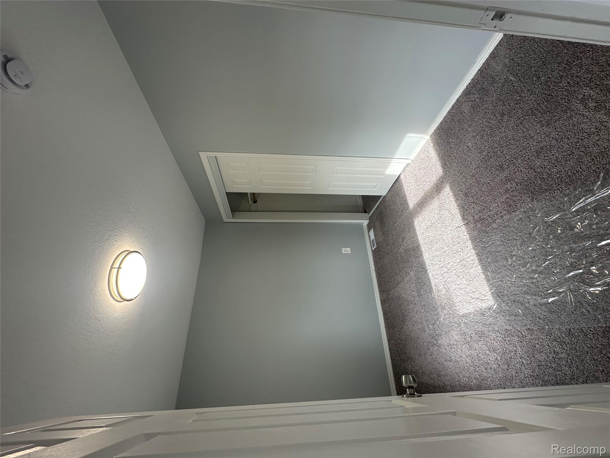 Riverview City, Michigan 48193, United States, 3 Bedrooms Bedrooms, ,2 BathroomsBathrooms,Residential,Active,220063