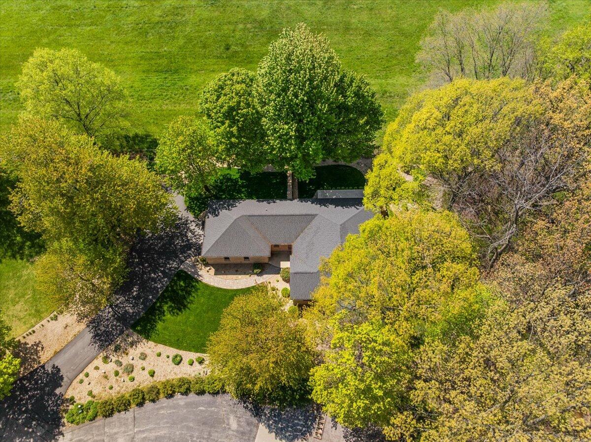 2400 Pine Hill Court