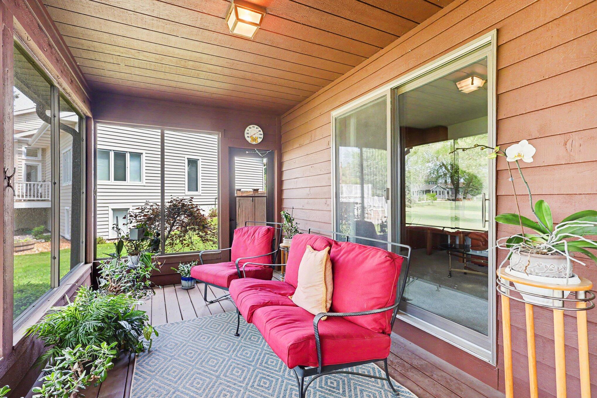 7417 Old Lantern Drive SE