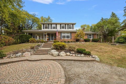 3550 E Clarkston Road Oakland Charter Township MI 48363