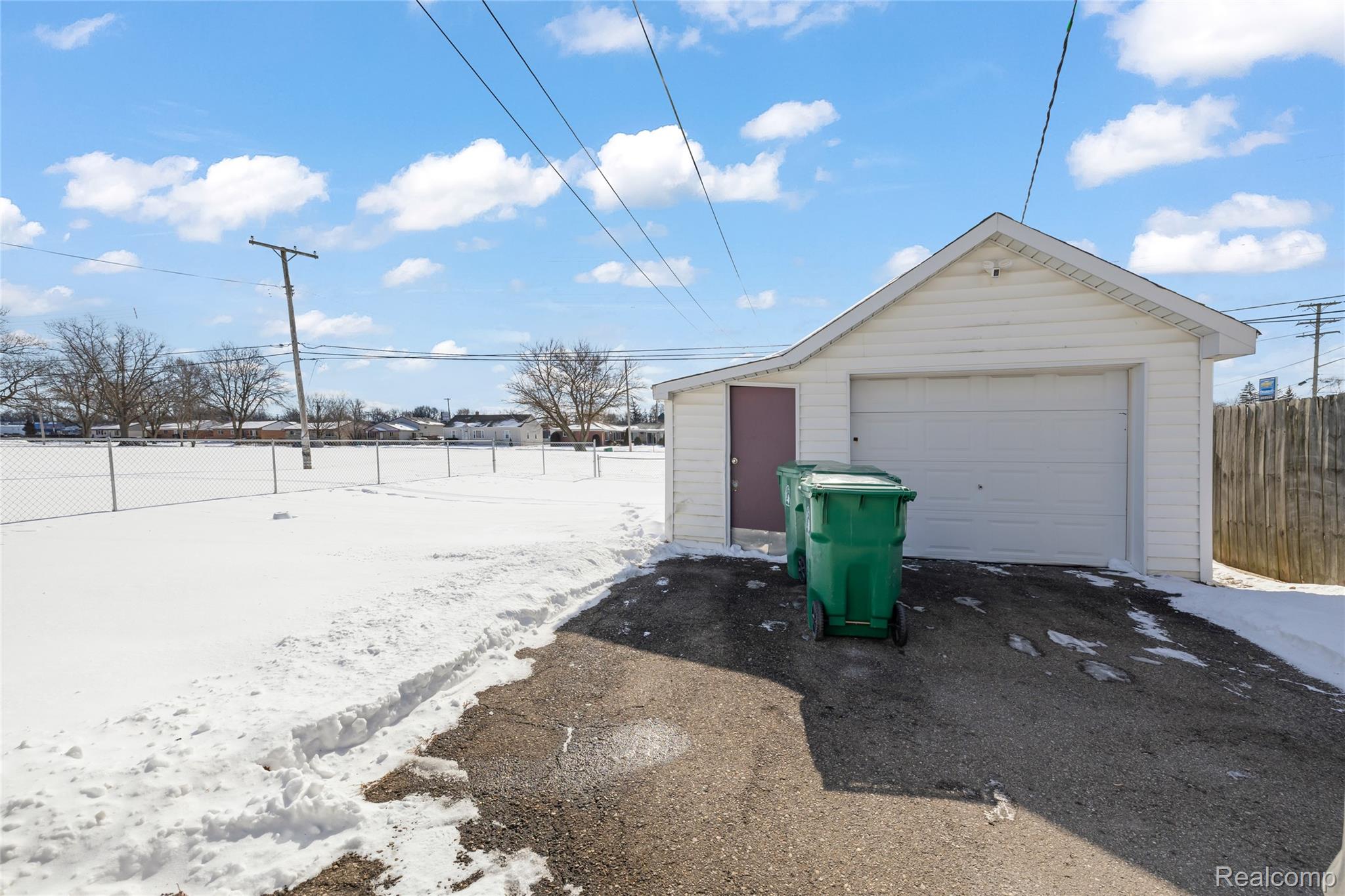 31569 Beechwood Avenue