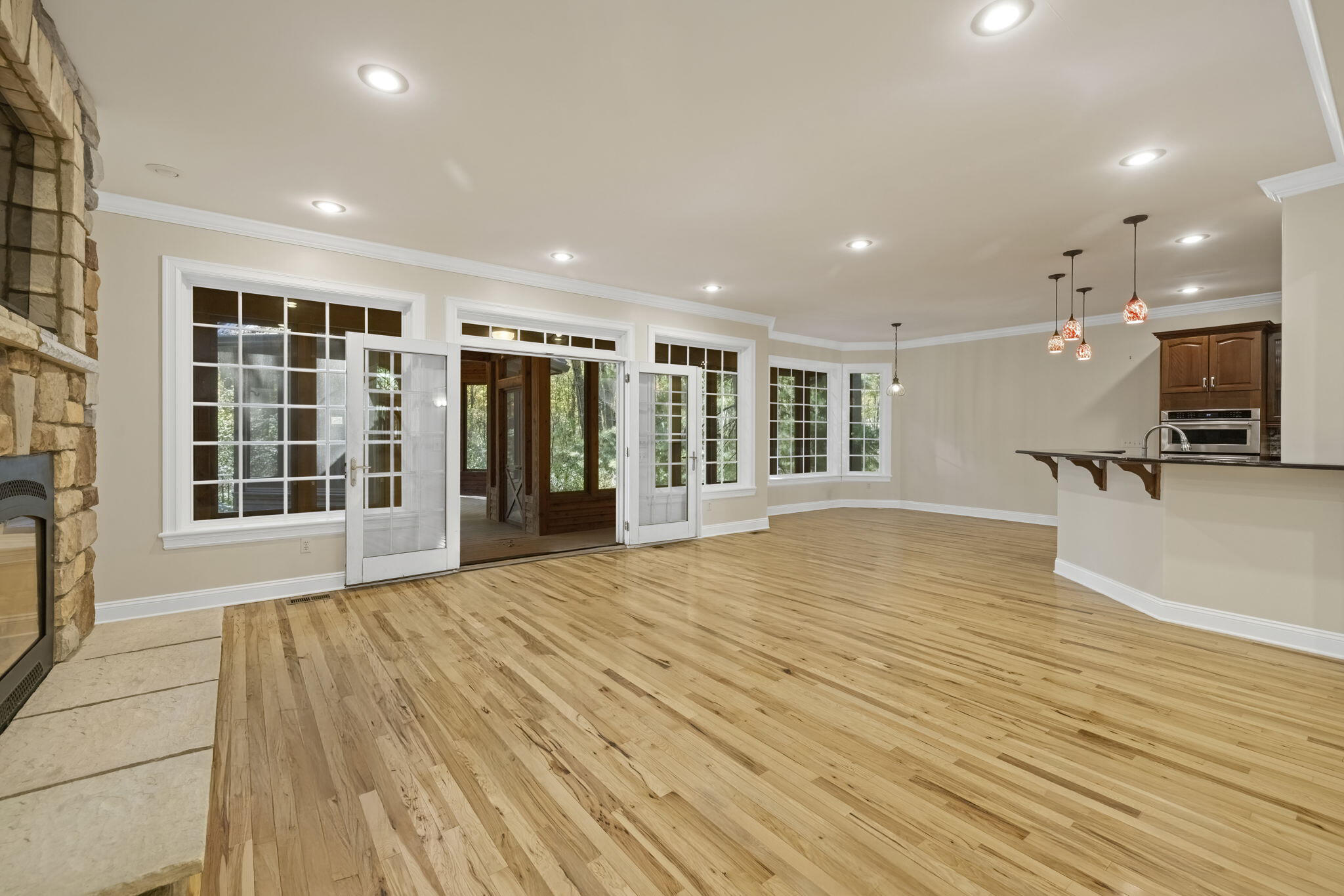 Chikaming Township, Michigan 49125, United States, 5 Bedrooms Bedrooms, ,4 BathroomsBathrooms,Residential,Active,232767