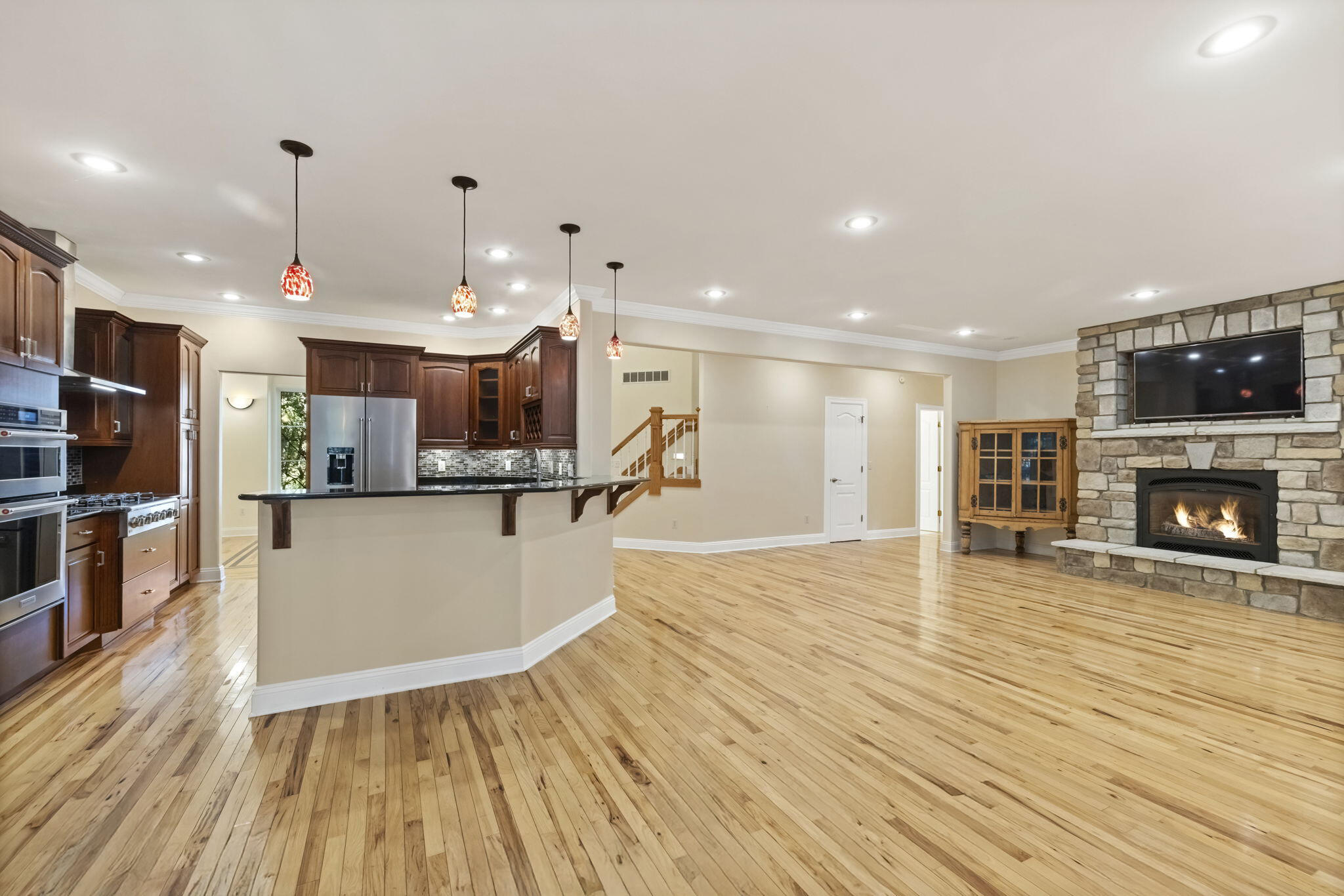 Chikaming Township, Michigan 49125, United States, 5 Bedrooms Bedrooms, ,4 BathroomsBathrooms,Residential,Active,232767