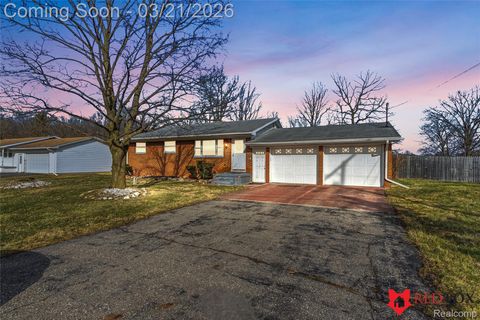 2379 Hialeah Drive Flint Charter Township MI 48507