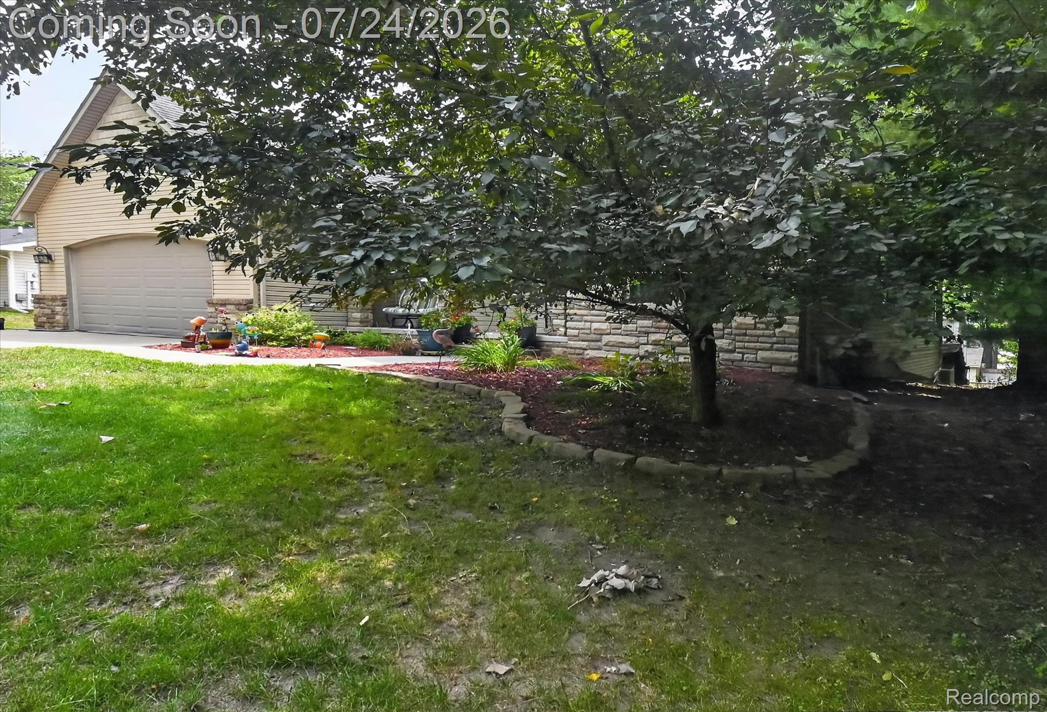 4915 Anglers Lane