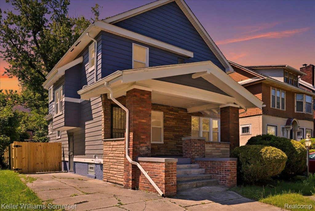 Photo of 693 Calvert Street, Detroit City, MI 48202 (MLS # 20261041820)