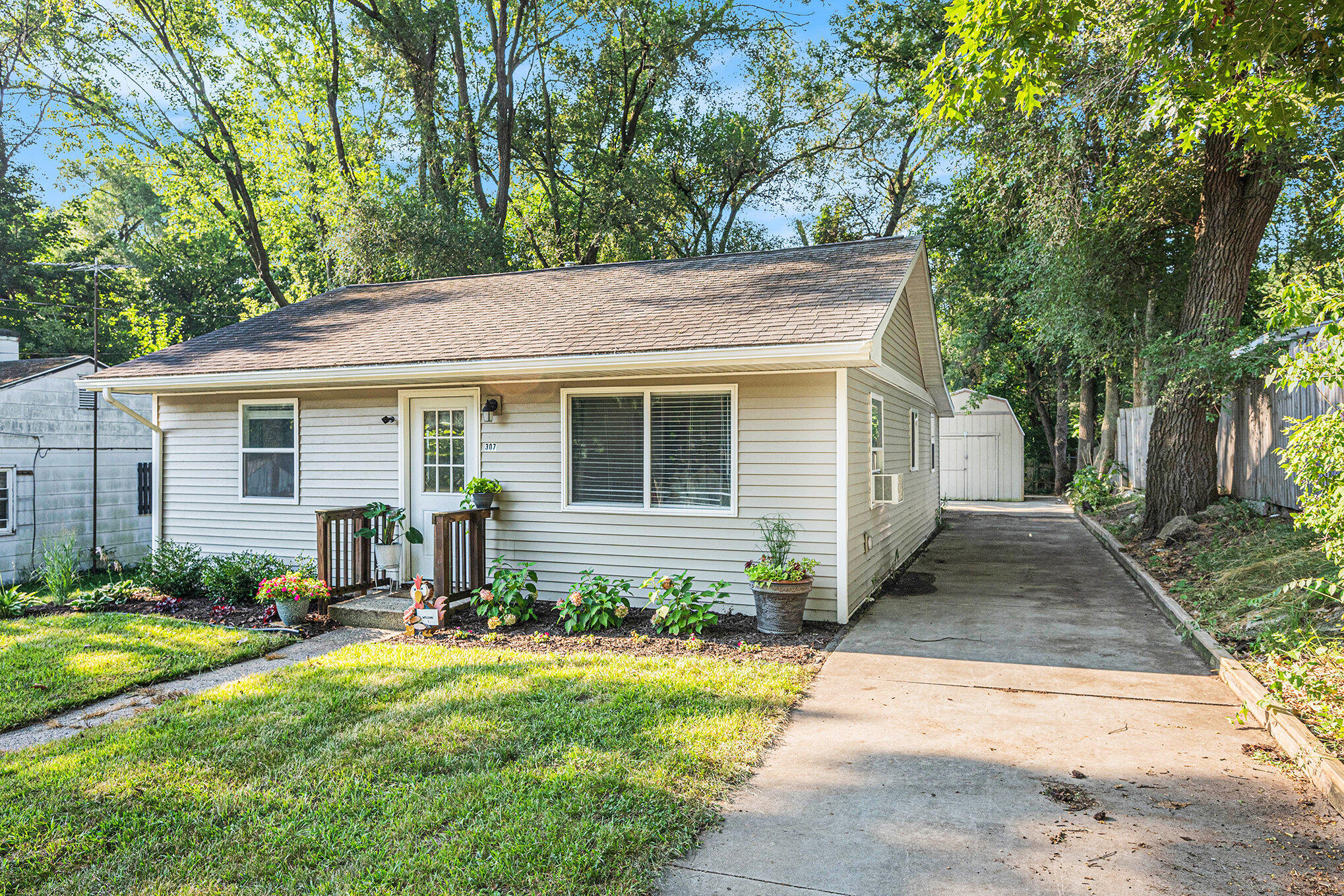 307 Garfield Avenue