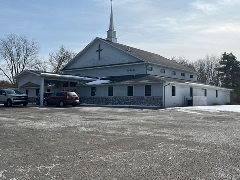212 S SHERMAN Street Leslie City MI 49251
