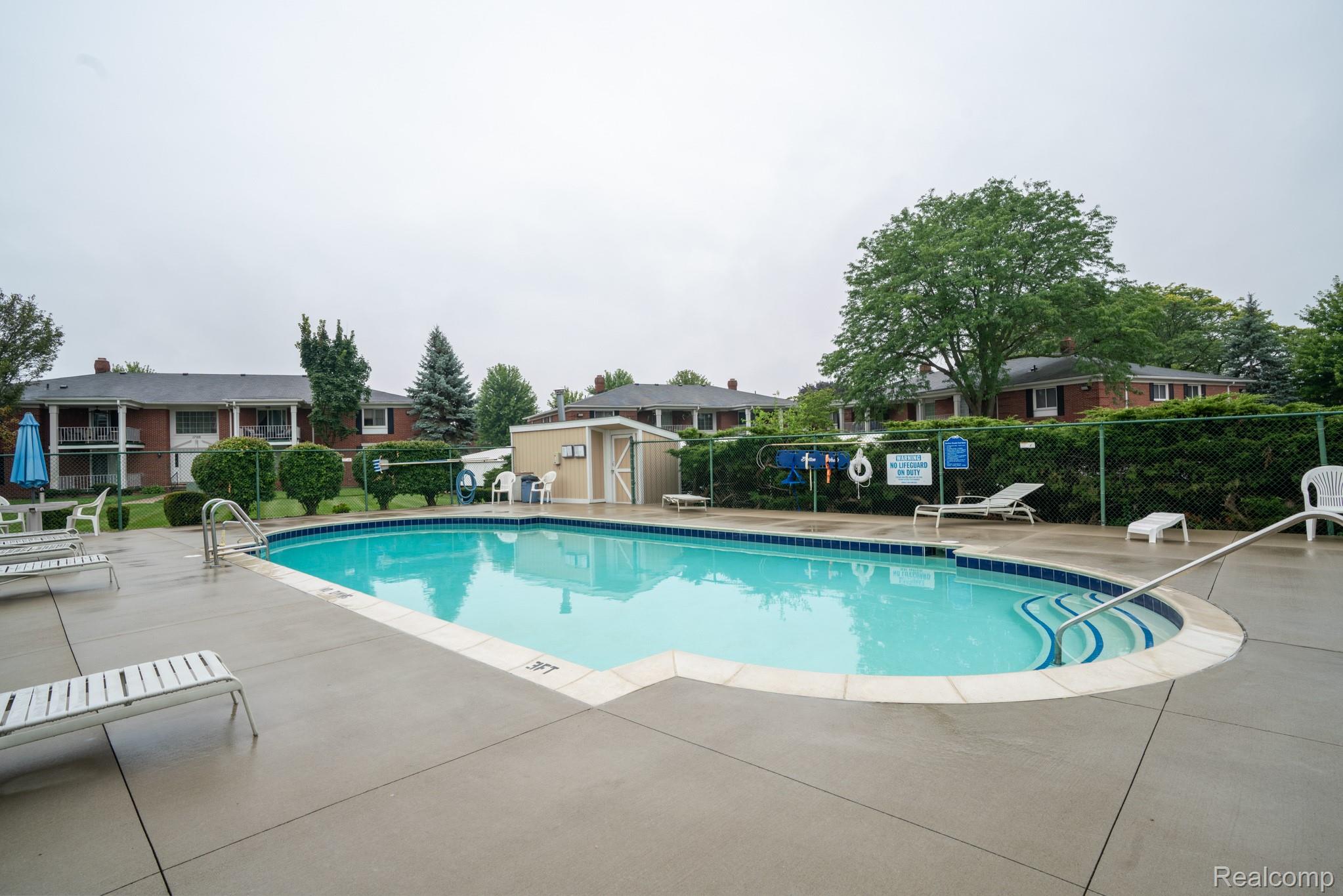 1750 MONTICELLO Street 6