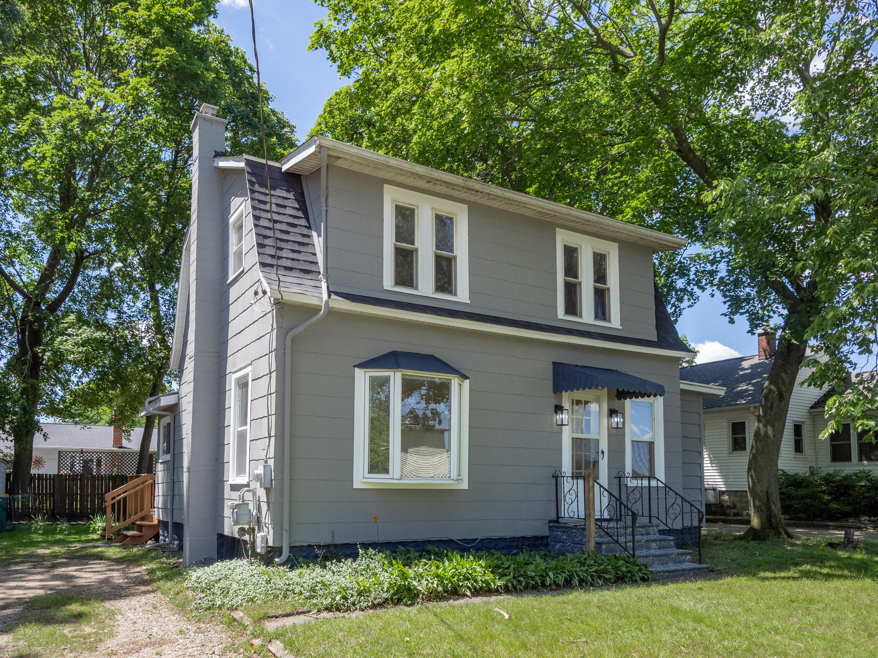 2206 Clarence Dr-101