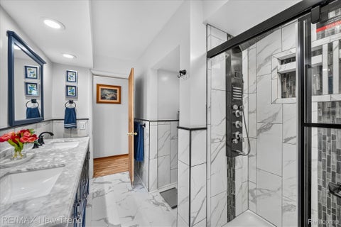 Tiny photo for 24414 Lois Lane, Southfield City, MI 48075 (MLS # 20261069410)