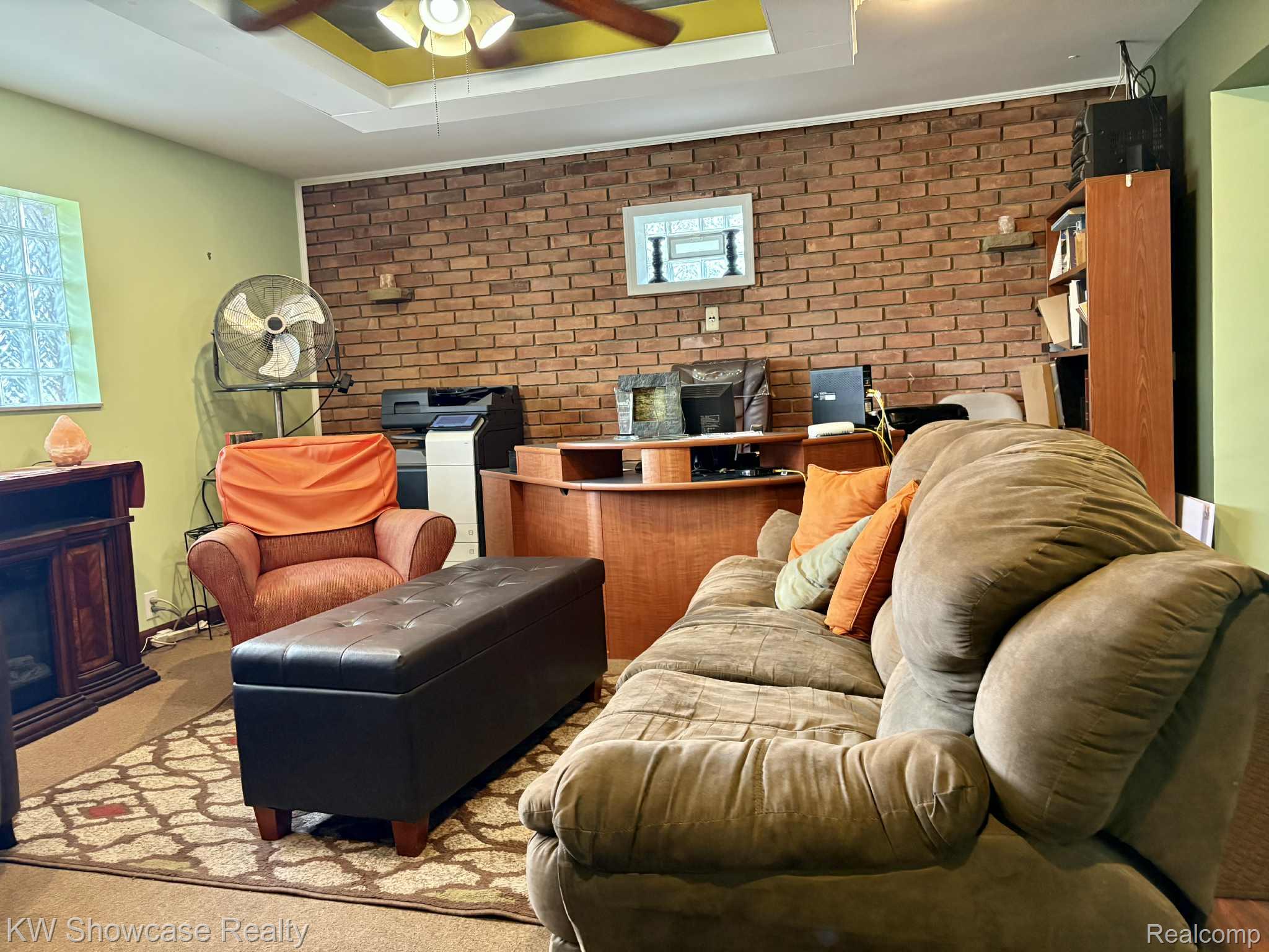 318 South Boulevard W