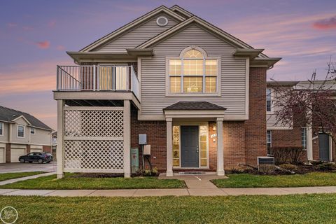 1895 flagstone Circle Rochester City MI 48307