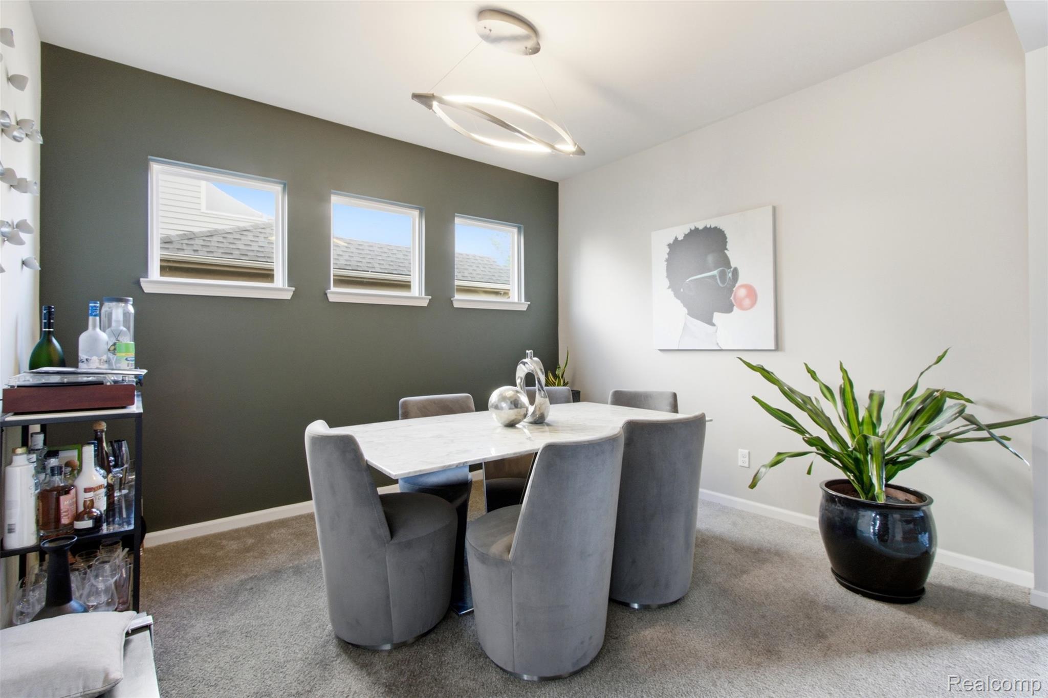 5085 Ridge Lane