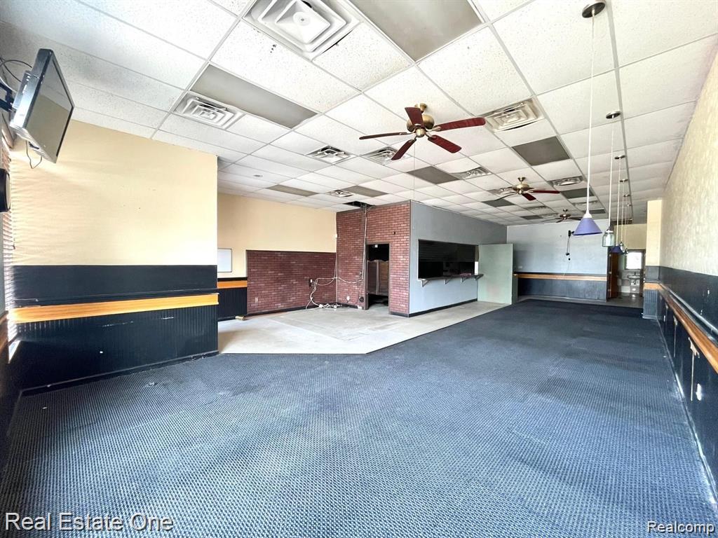 119 WATERSTRADT COMMERCE Drive