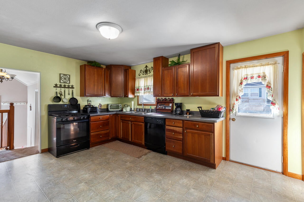 3591 Steamburg Road