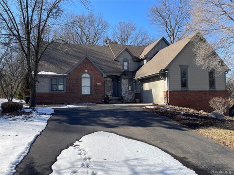 4765 Woodbine Circle S West Bloomfield Charter Township MI 48323