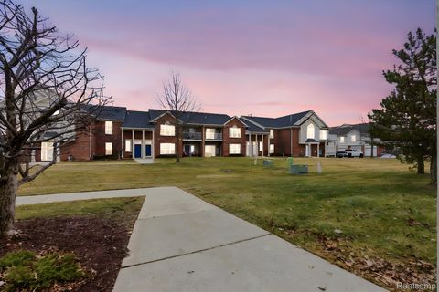 51602 STERN Lane 128 Chesterfield Township MI 48051