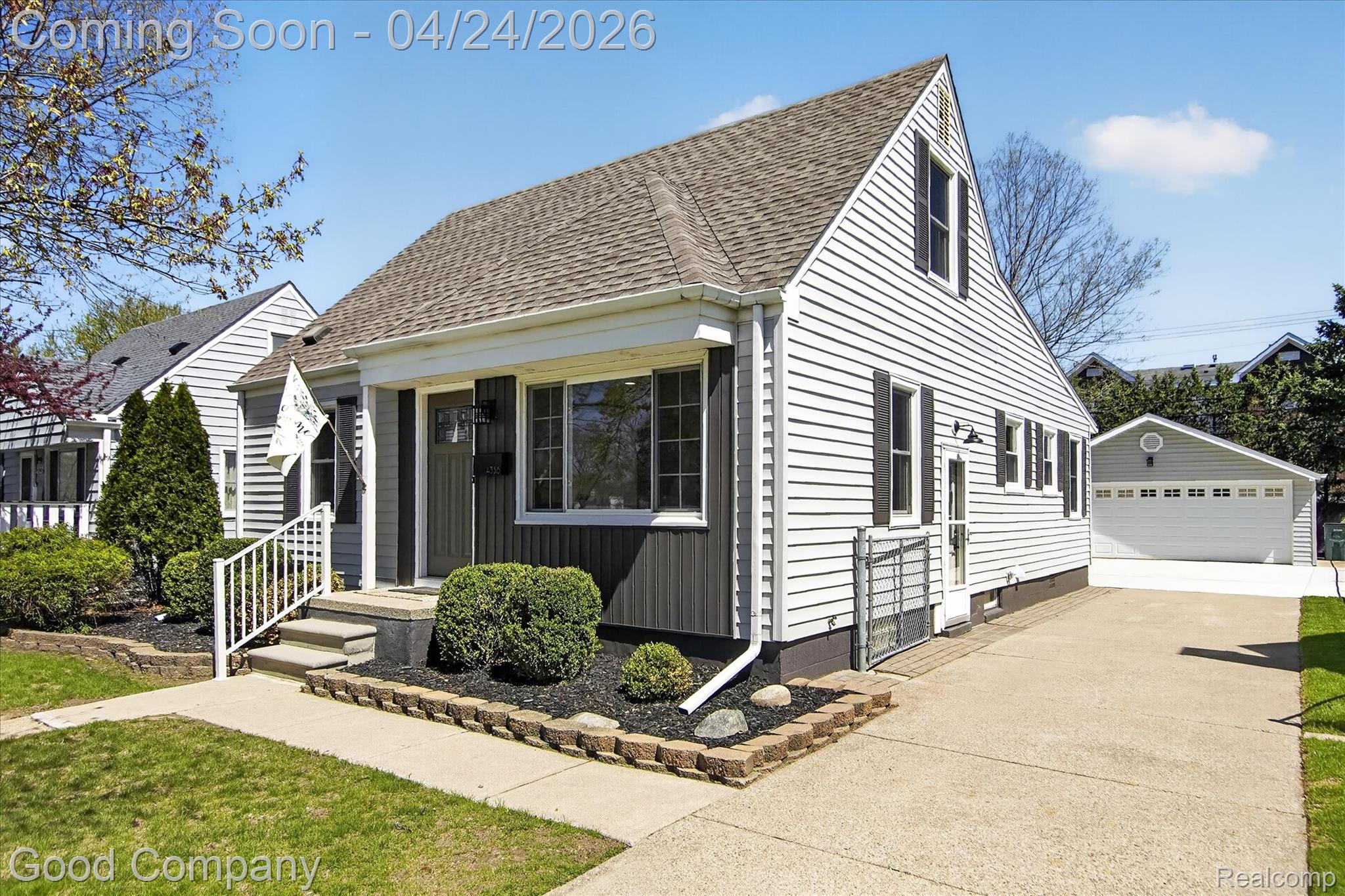 4336 Mandalay Avenue