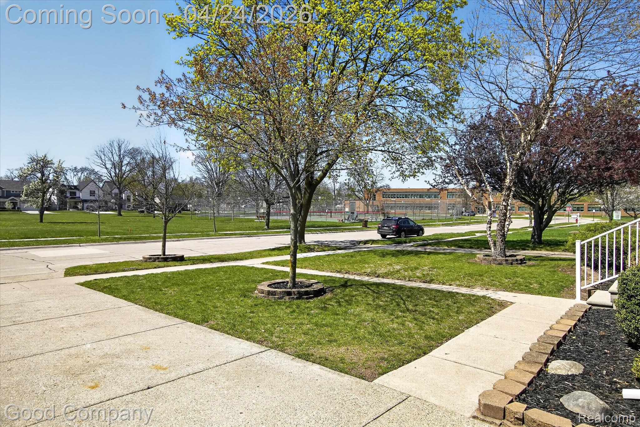 4336 Mandalay Avenue