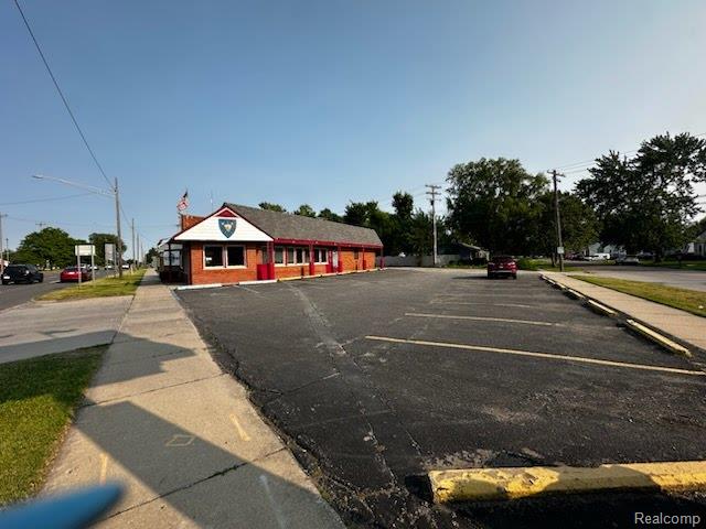 27281 Grand River Avenue