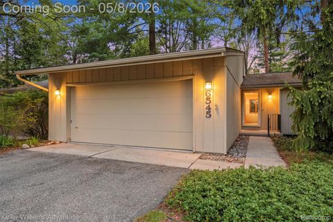 6545 Red Cedar Lane West Bloomfield Charter Township MI 48324