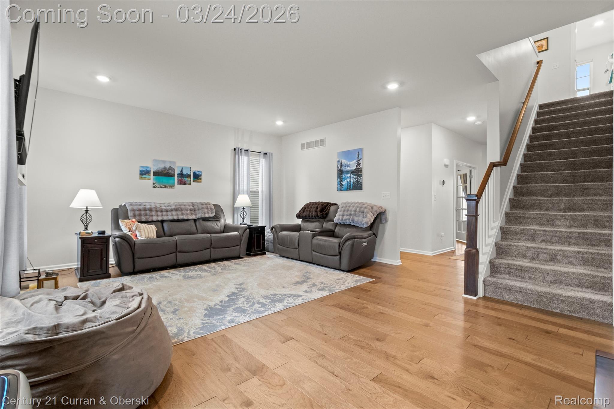 2717 Salt Springs Drive