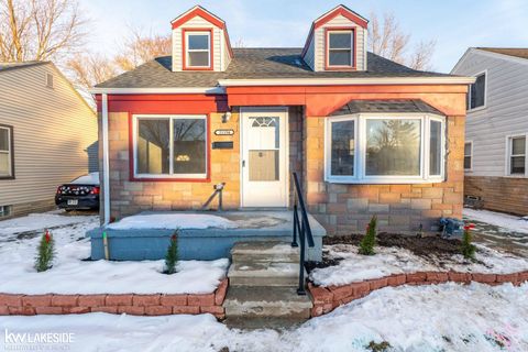 21194 Eastwood Boulevard Warren City MI 48089