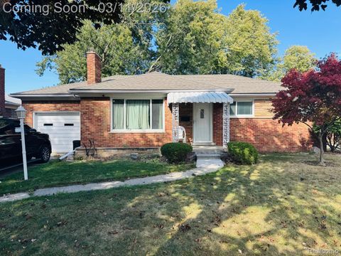 8457 Menge Center Line City MI 48015