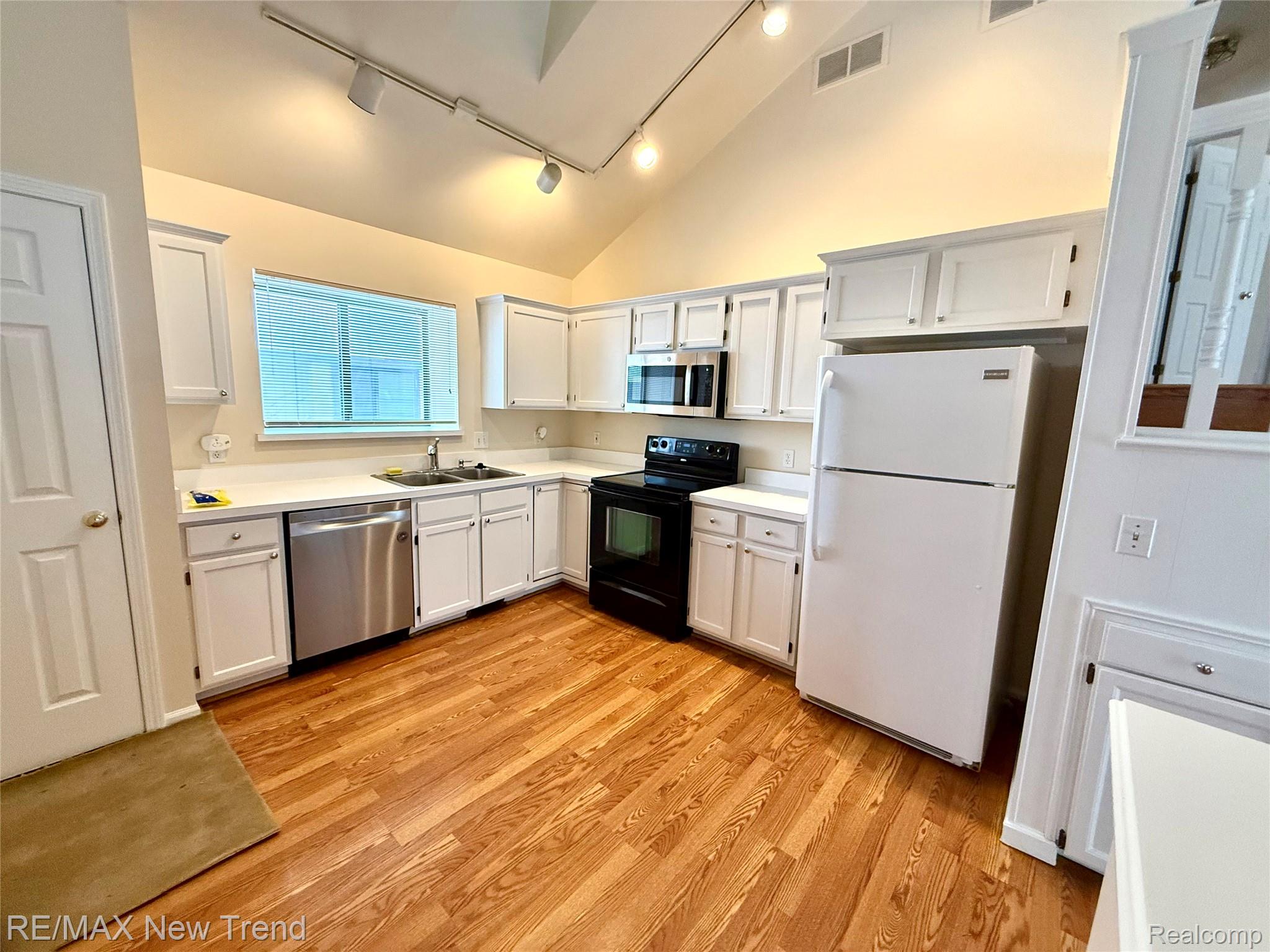 2521 Country Village Court