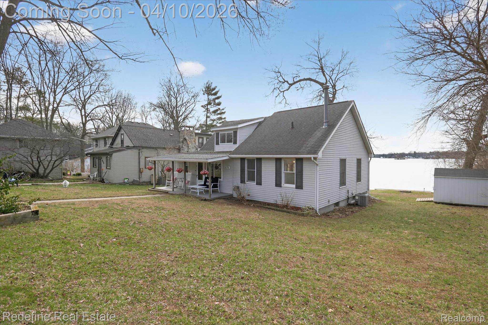 636 Thompson Lake Avenue