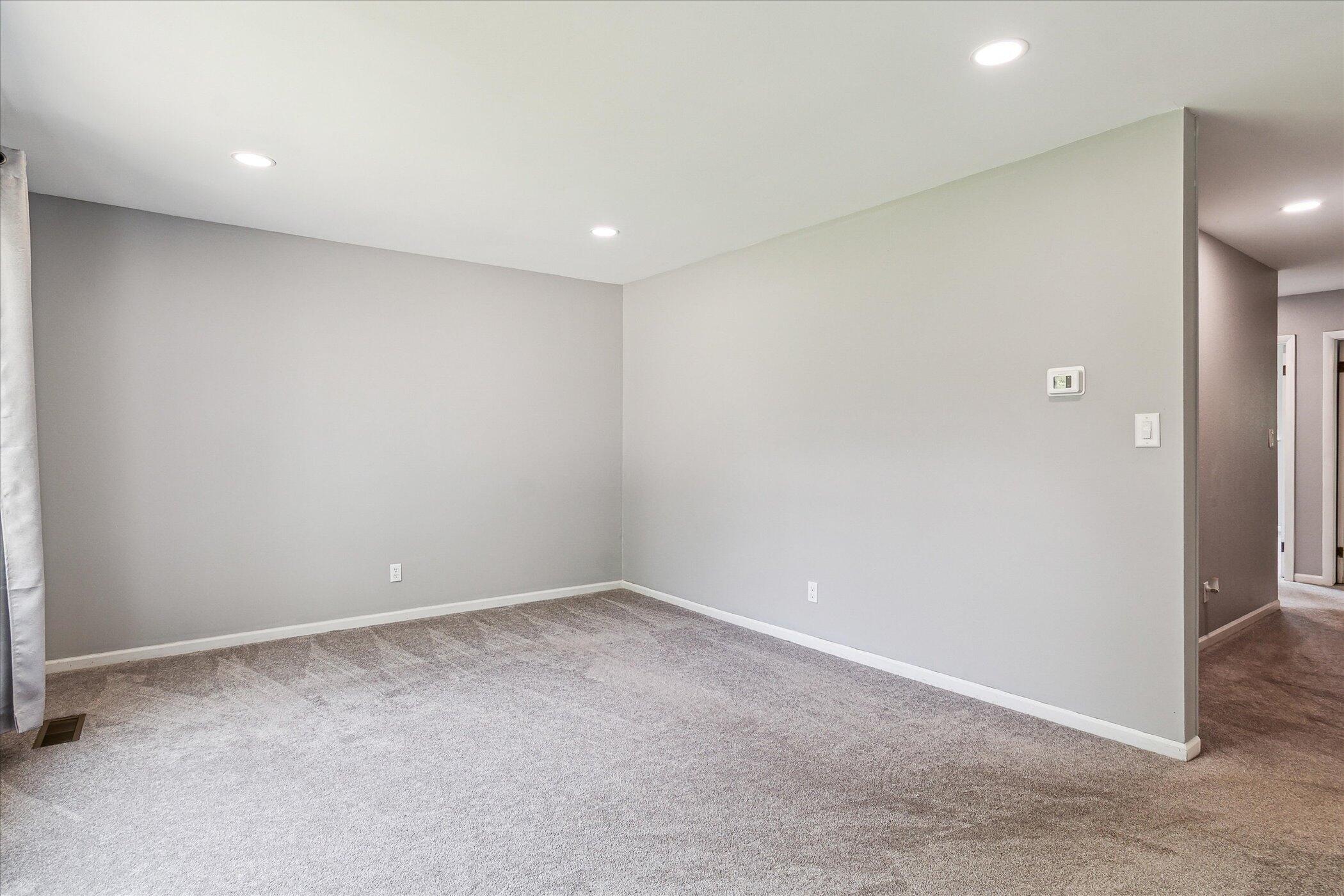 4776 Joan Lane