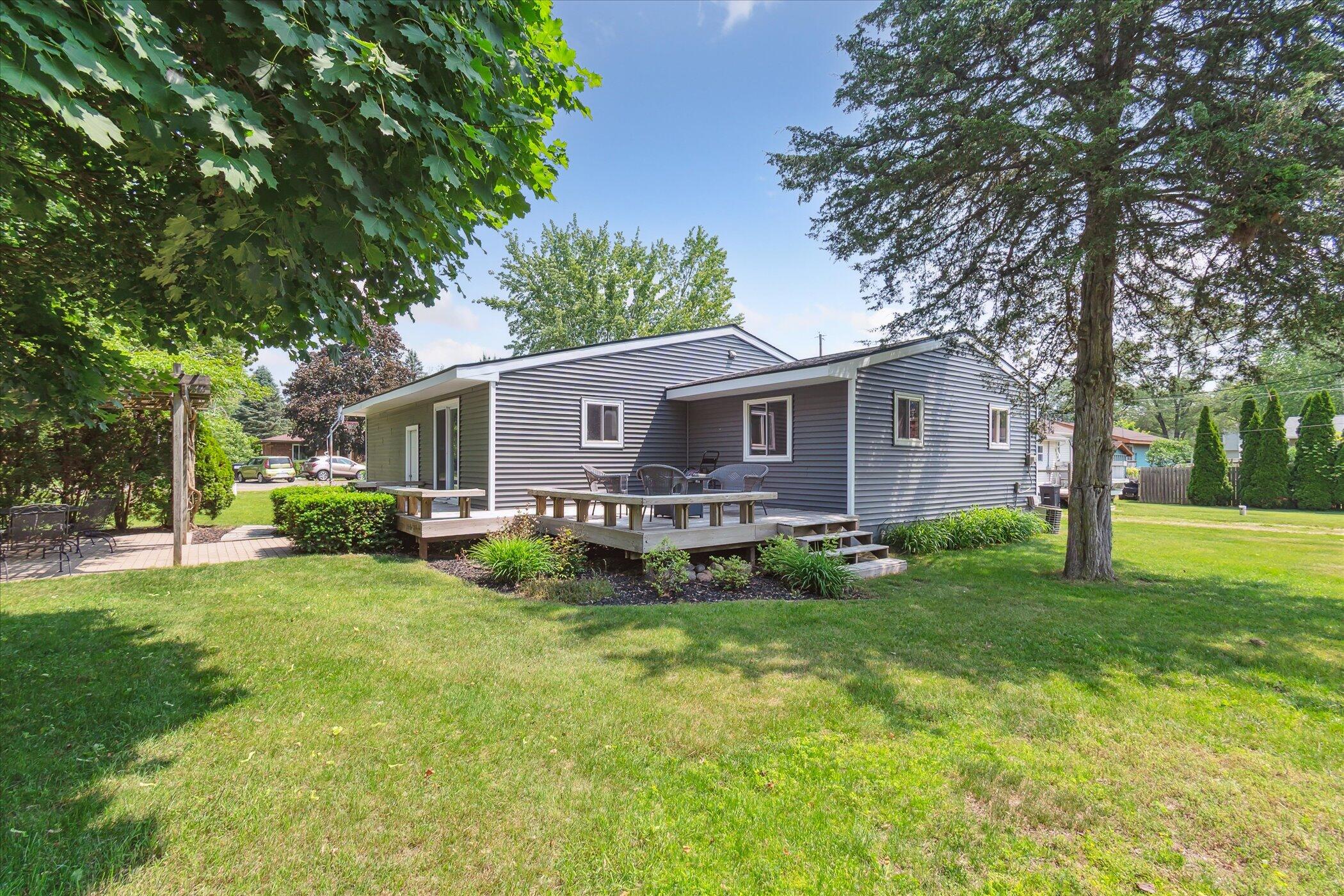 4776 Joan Lane