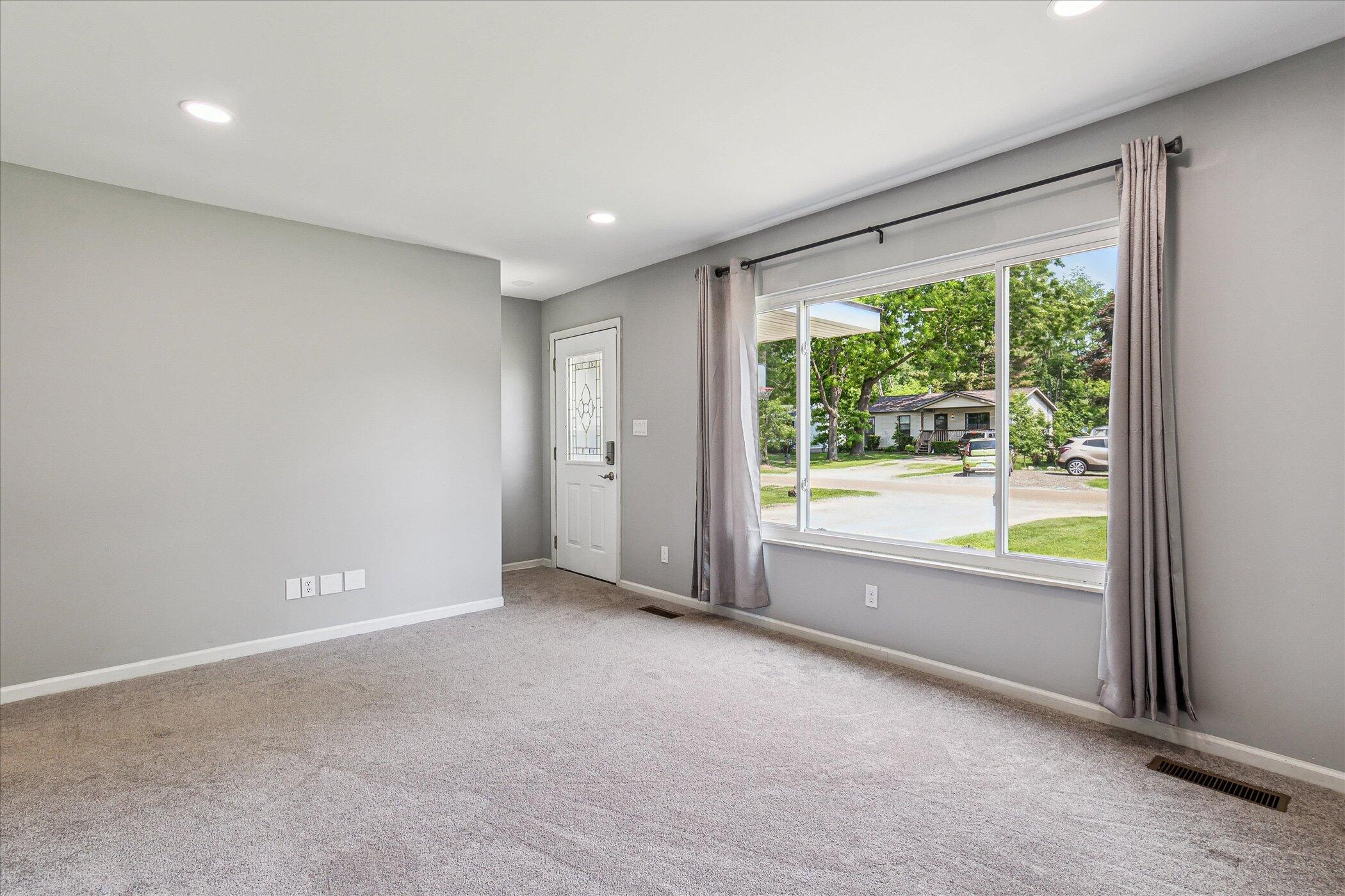 4776 Joan Lane