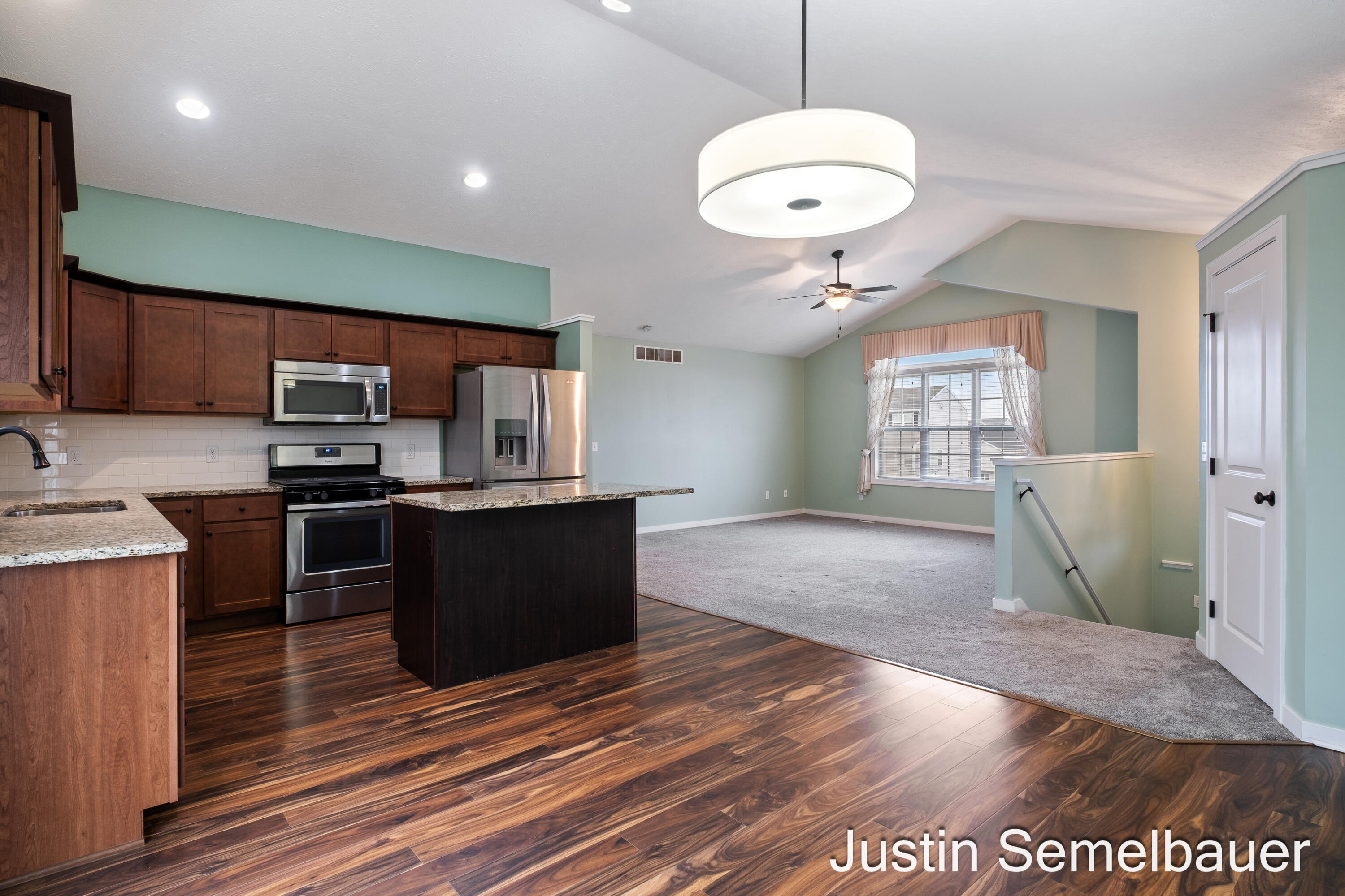 8726 Rainbows End Road SE