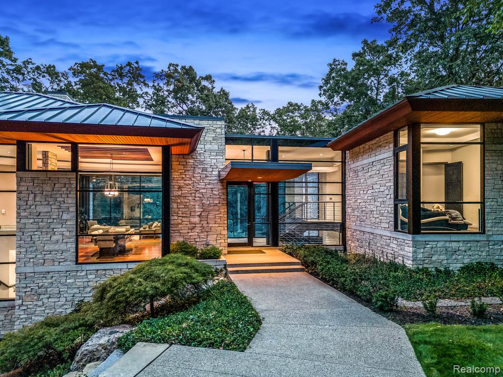 6956 Cooley Lake Road