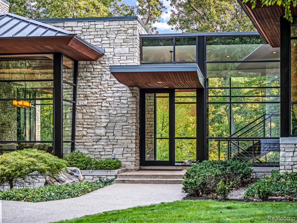 6956 Cooley Lake Road