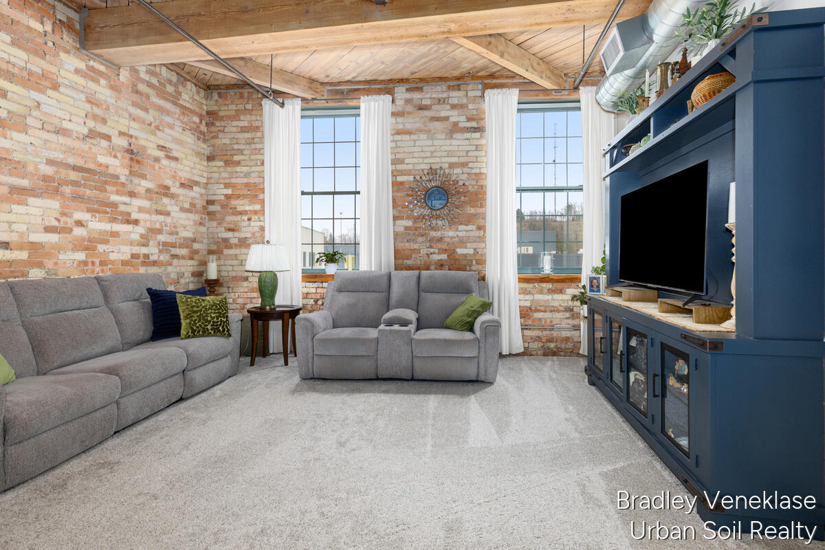 940 Monroe Avenue NW Suite 314