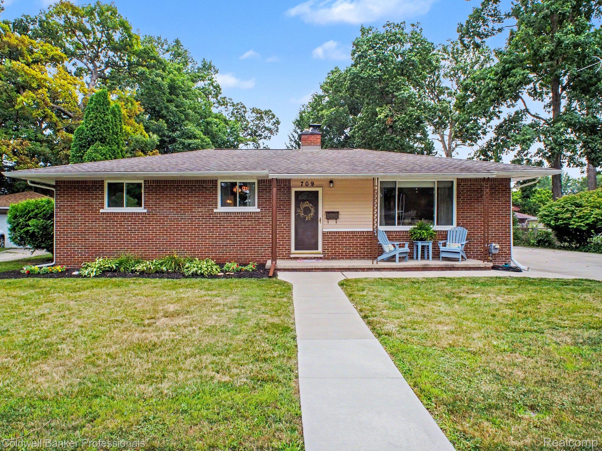 709 Briarwood Lane