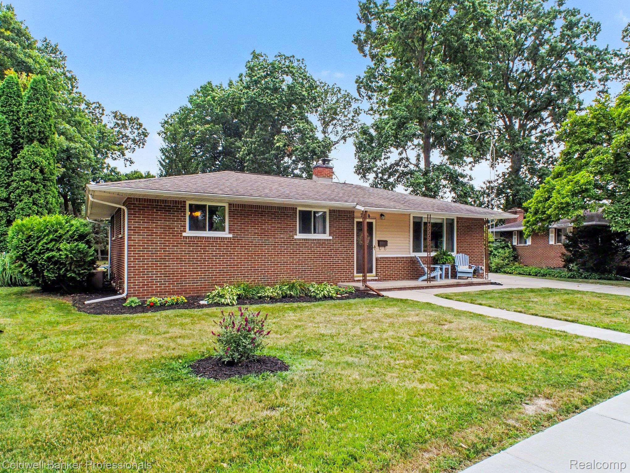 709 Briarwood Lane
