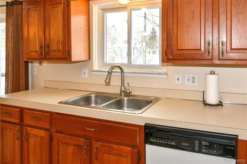 Tiny photo for 884 Eugene Drive, Oxford Charter Township, MI 48371 (MLS # 20261001559)