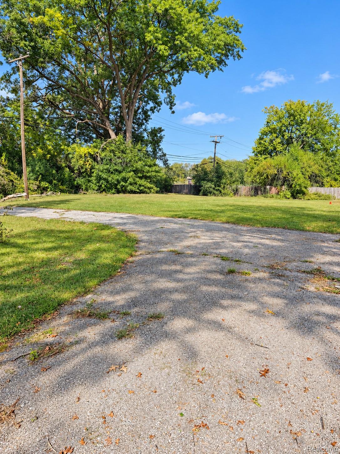 23846 Lillian Street